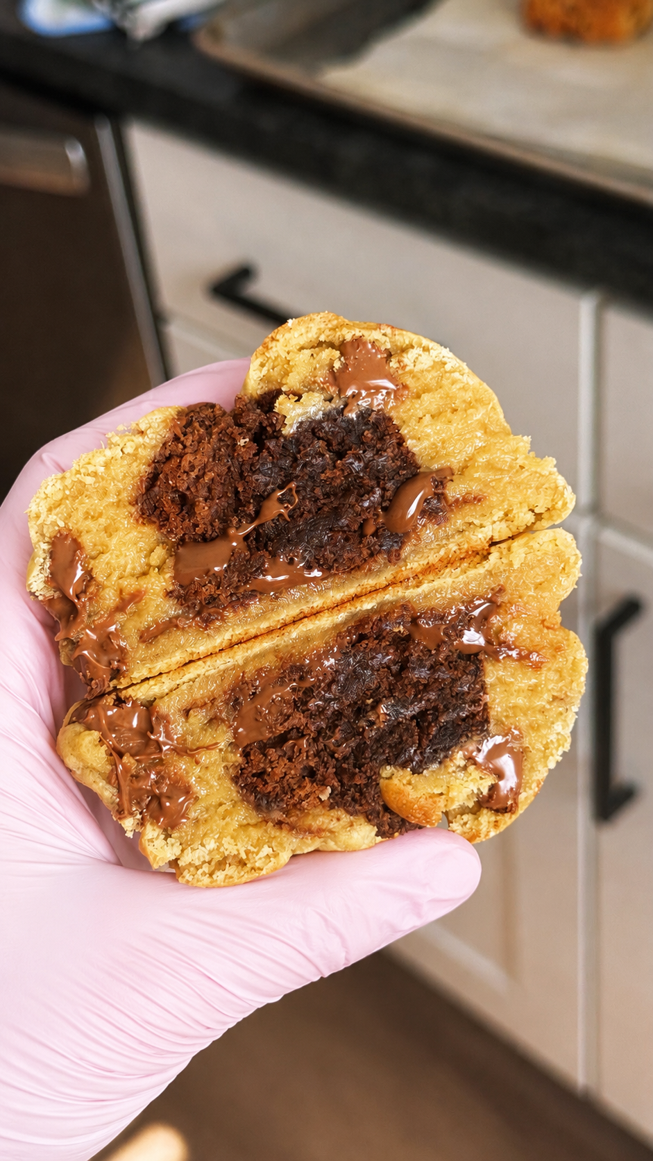 BROOKIE (brownie + Nutella)